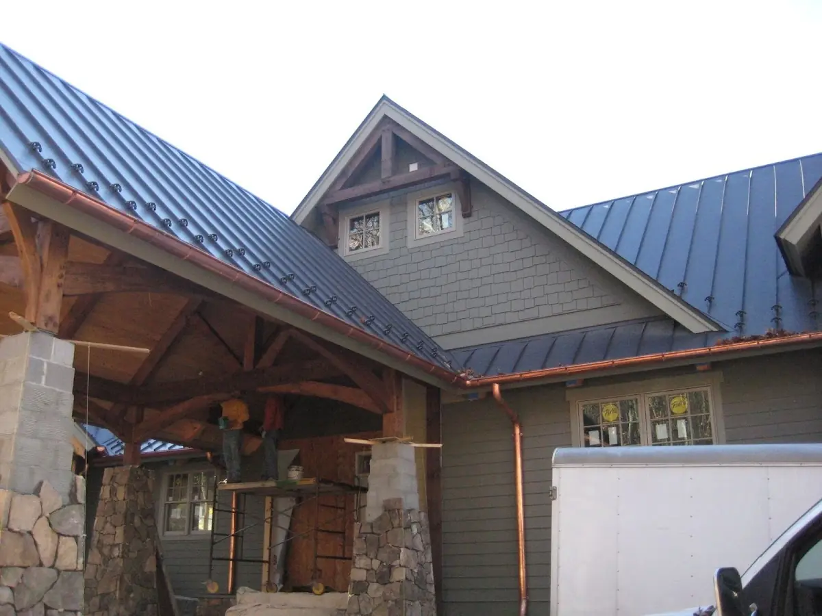 Craftsman Roofing team delivering quality roofing work in Lake Shipp Heights